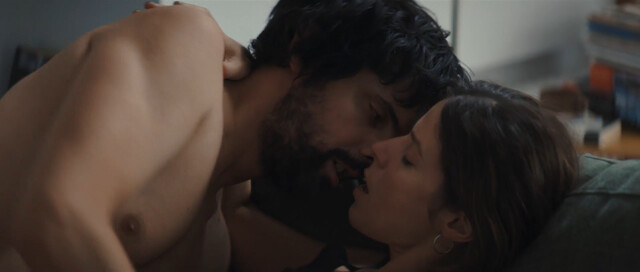 Iria Del Rio nude – Los años nuevos s01e01-05 (2024)