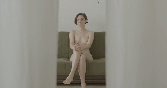 Lena Grobusch nude – Die nackte Wahrheit (2023)