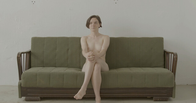 Lena Grobusch nude – Die nackte Wahrheit (2023)