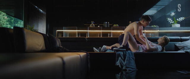 Tina Stojilkovic sexy – Mnogogranniki s01e07 (2024)