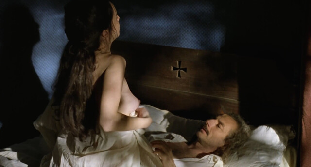 Beatriz Rico nude – Lázaro de Tormes (2000)