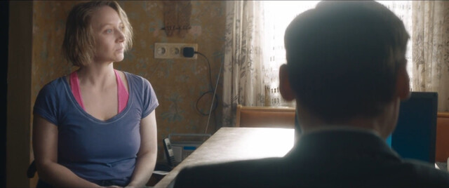 Anna Maria Mühe sexy – Die Geschichte einer Familie (2023)