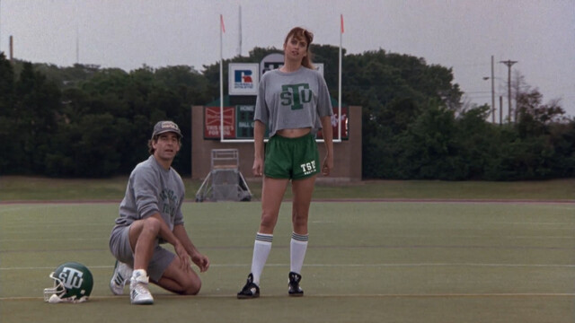 Kathy Ireland sexy – Necessary Roughness (1991)