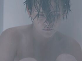 Kristen Stewart sexy – Equals (2015)