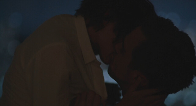 Kristen Stewart sexy – Equals (2015)
