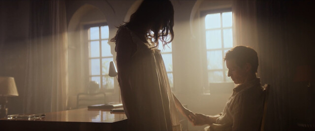 Úrsula Corberó sexy – The Day of the Jackal s01e01-02 (2024)