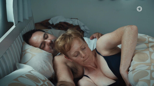 Caroline Junghanns sexy – Die Eifelpraxis s01e15 (2024)