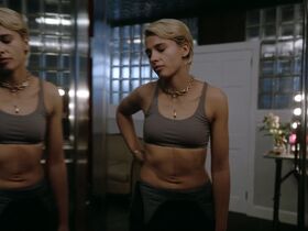 Naomi Scott sexy – Smile 2 (2024)