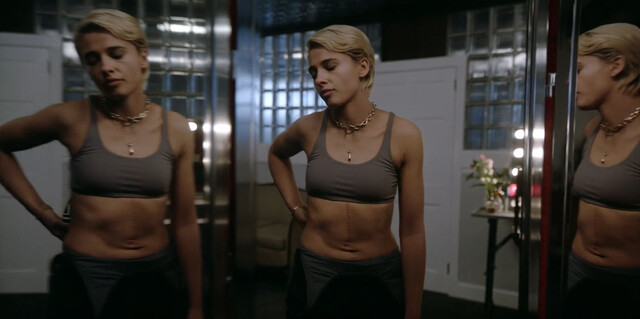 Naomi Scott sexy – Smile 2 (2024)