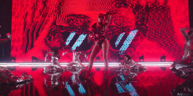 Naomi Scott sexy – Smile 2 (2024)