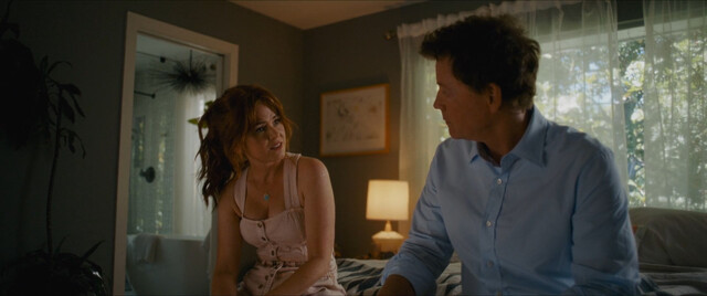 Isla Fisher sexy – The Present (2024)