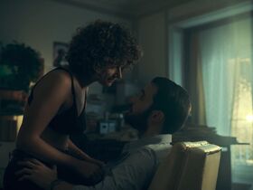 Elena Gallardo sexy – Las abogadas s01e05 (2024)