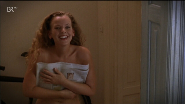 Vaile Fuchs nude – Tatort e677 (2007)