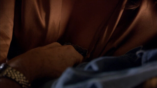 Natasha Henstridge sexy – Widow On The Hill (2005)