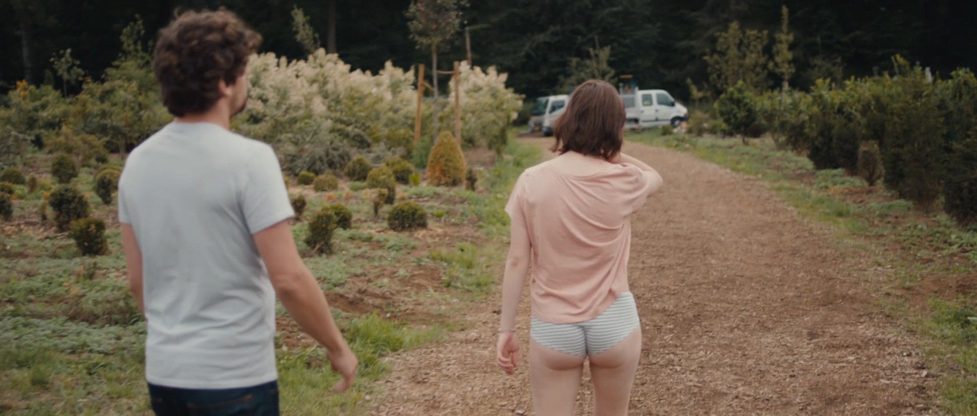 Eugénie Anselin sexy – Mobile Home (2012)