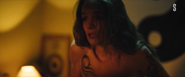 Anna Zavtur nude – Likhie s01e04 (2024)