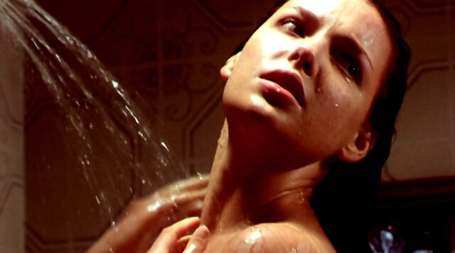 Katherine Heigl nude, Meredith Salenger sexy – Bug Buster (1998)