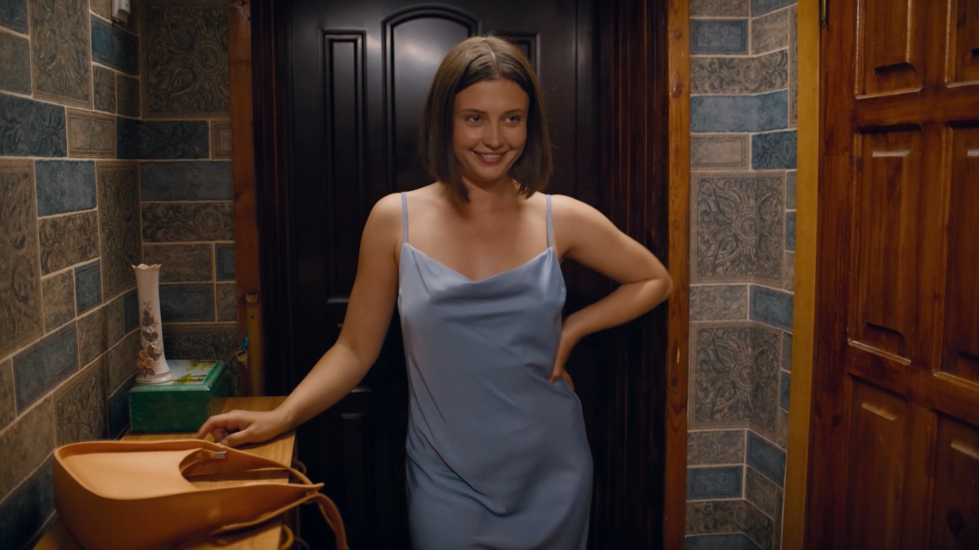 Darya Beloded sexy – Nevesta ponevole s01e01-02 (2024)