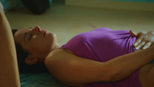 Laure Calamy nude – Bonheur Académie (2017)