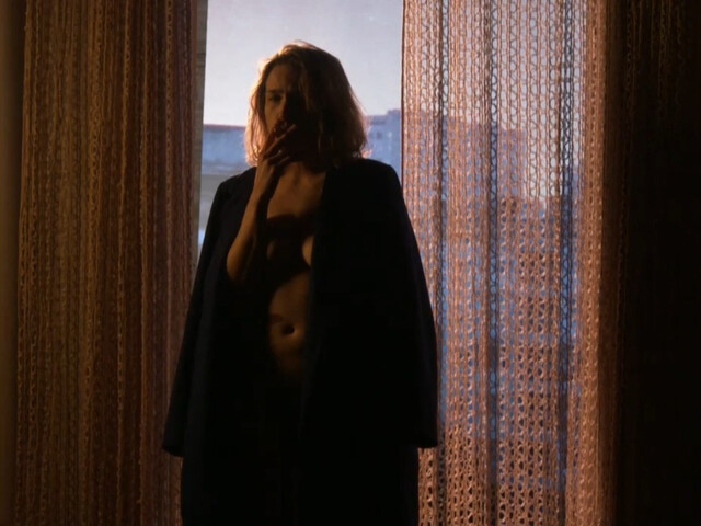 Rosalie Comby nude – La Derniere Douane (2000)