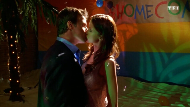 Shannon Elizabeth sexy – Confessions of an American Bride (2005)