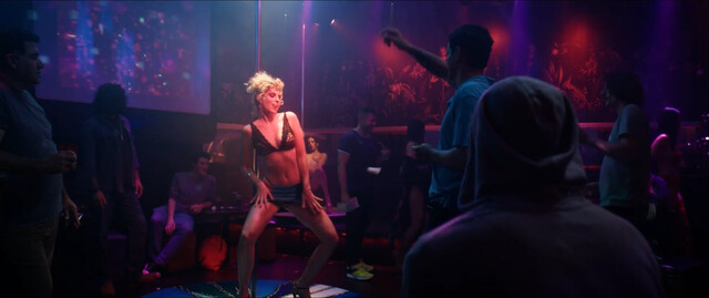 Svetlana Ivanova sexy – El Ruso s01e04-06 (2024)