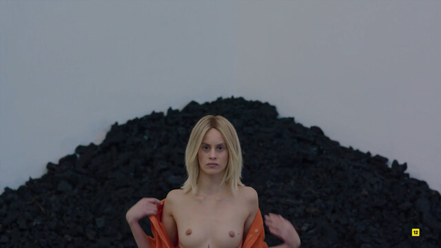 Milena Smit nude – Fine Arts (Bellas Artes) s02e05 (2024)