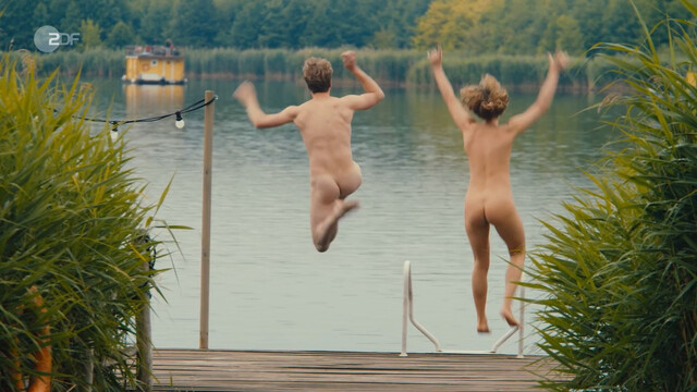 Karoline Teska nude – Mit Herz und Holly s01e04 (2024)
