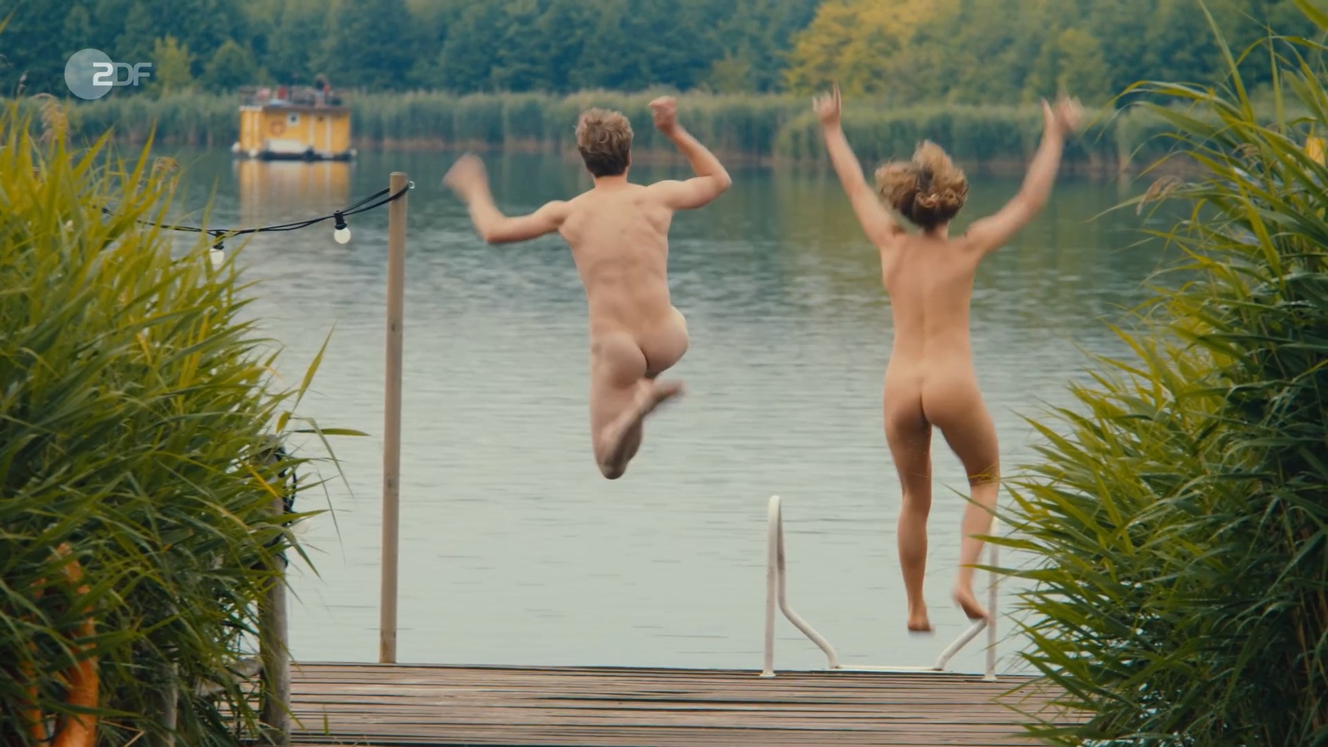 Karoline Teska nude – Mit Herz und Holly s01e04 (2024)