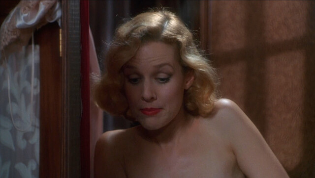 Penelope Ann Miller sexy – The Shadow (1994)
