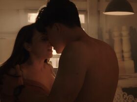 Alyssa Milano sexy – Tempting Fate (2019)