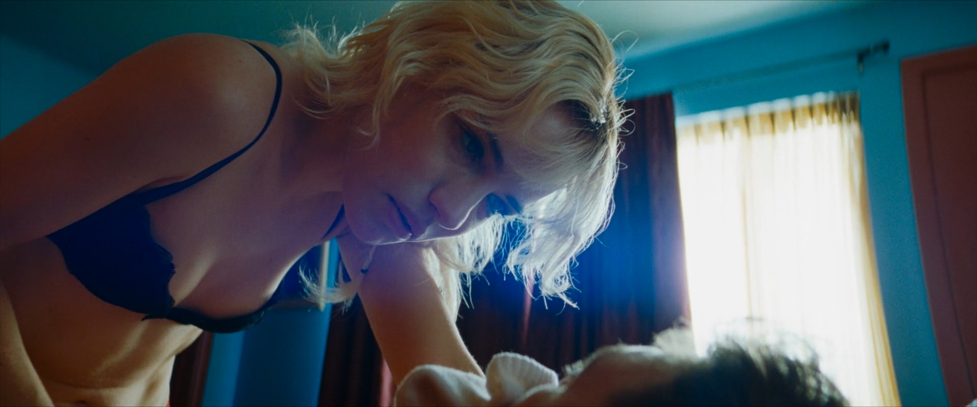 Willa Fitzgerald sexy – Strange Darling (2023)