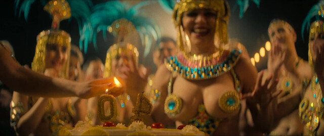 Mónica Ayos nude – El hombre que amaba los platos voladores (The Man Who Loved UFOs) (2024)