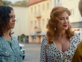 Palina Rojinski sexy – Where's Wanda s01e04 (2024)