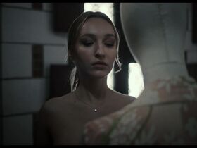 Ludmilla Makowski nude – Mouton noir (2022)