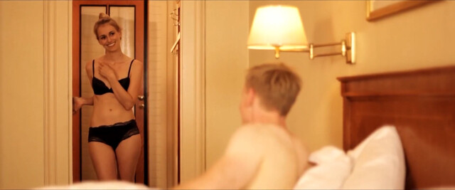 Linda-Marie Runkel nude – Faust - Im Schatten der Nation s01e01 (2016)