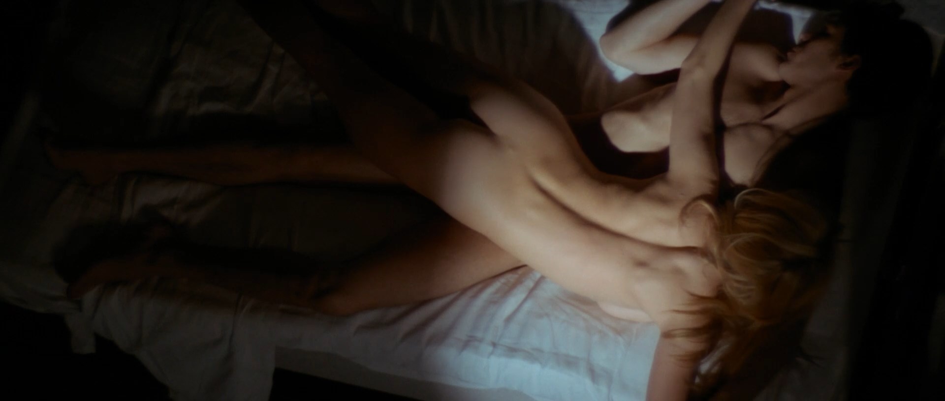 Brigitte Bardot nude – Two Weeks in September (À coeur joie) (1967)