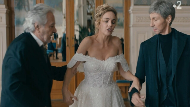 Claire Keim sexy – Le Premier Venu (2023)