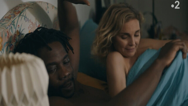 Claire Keim sexy – Le Premier Venu (2023)