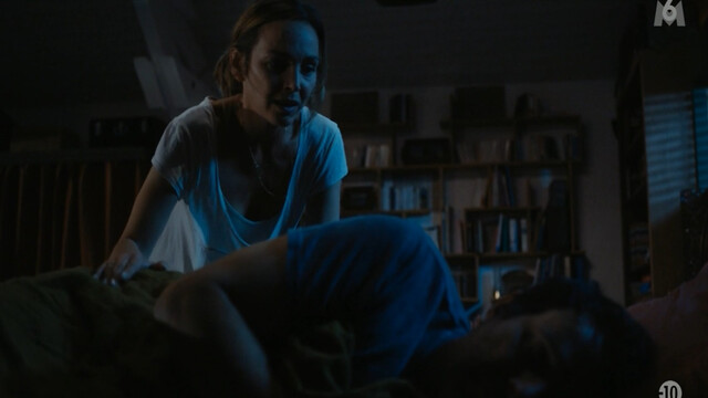 Claire Keim sexy – Harcelés (2021)