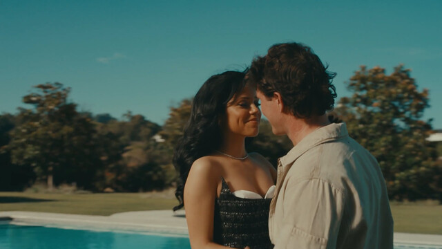 Jenna Ortega sexy, Sabrina Carpenter sexy - Taste (2024)