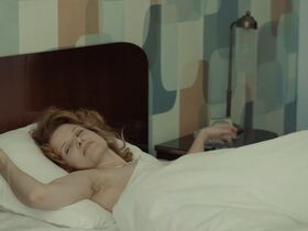 Karolina Gruszka sexy – Gra z cieniem s01e04 (2024)