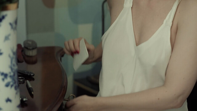 Karolina Gruszka sexy – Gra z cieniem s01e04 (2024)