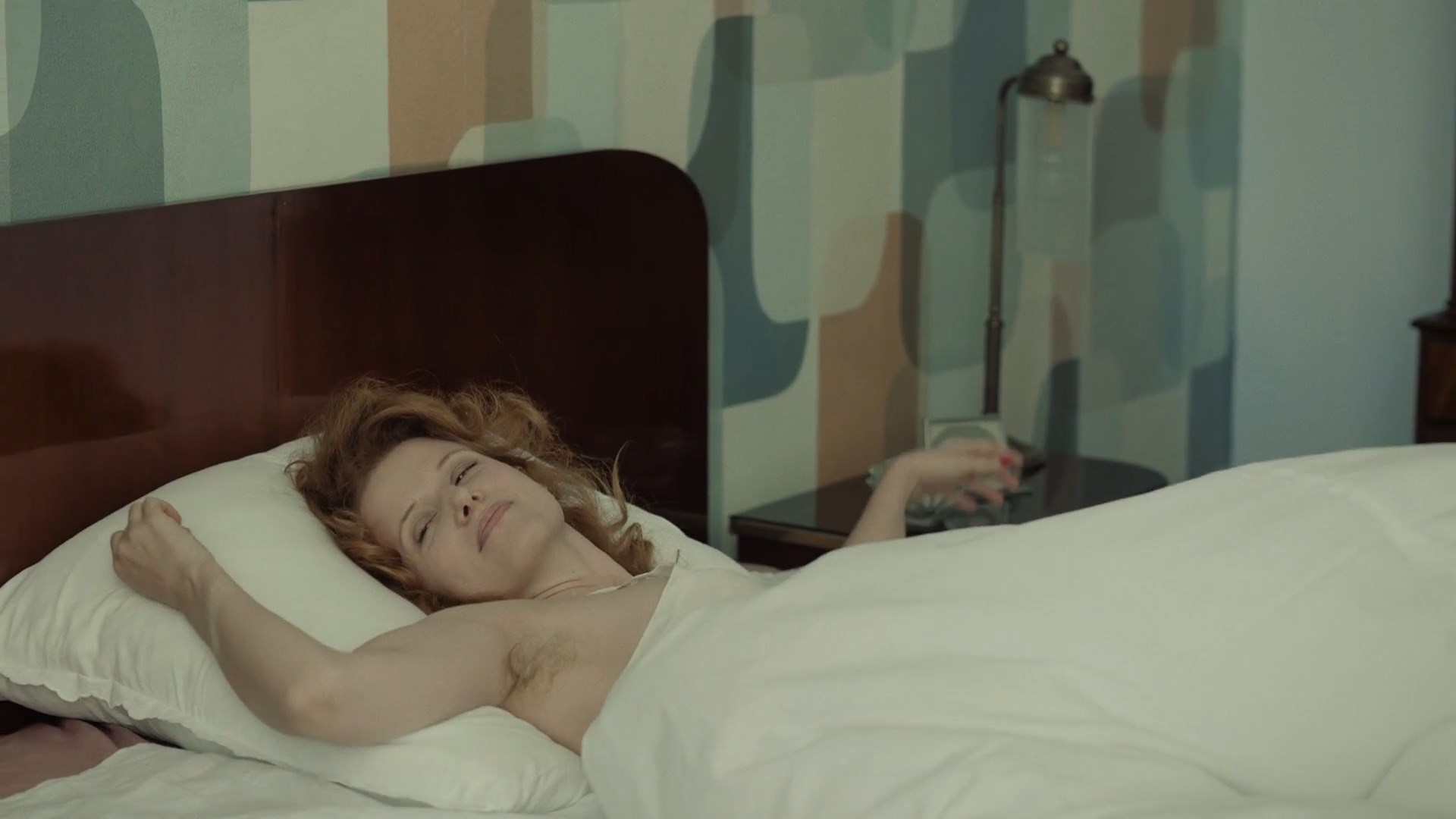Karolina Gruszka sexy – Gra z cieniem s01e04 (2024)