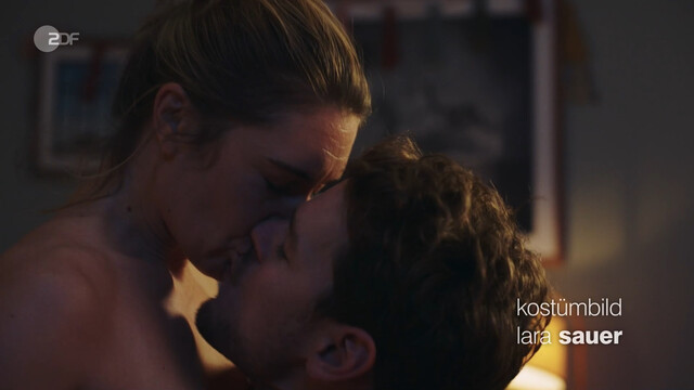 Henrike Hahn sexy – Bettys Diagnose s11e01 (2024)