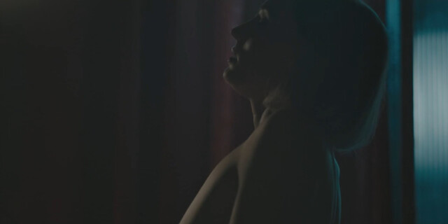 Sophie Turner nude – Joan s01e01-03 (2024)