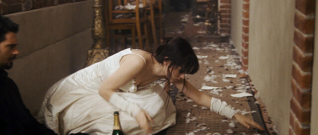 Nora Tschirner sexy – Mord ist mein Geschäft, Liebling (2009)