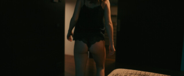 Lena Meckel nude – Un/Dressed (2024)