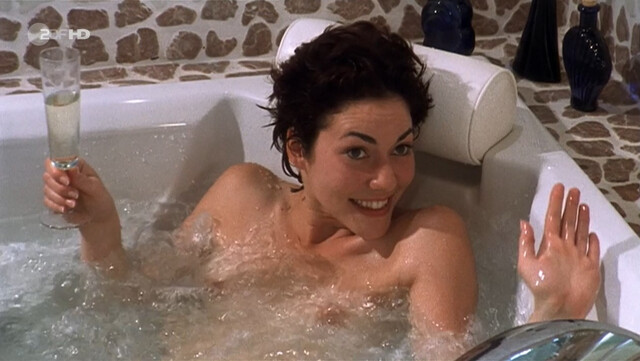 Katrin Lux (Katrin Ritt) nude – SOKO Kitzbühel s01e04 (2001)