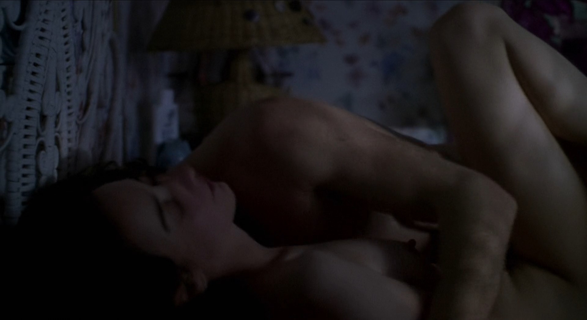 Jane Adams nude – Happiness (1998)